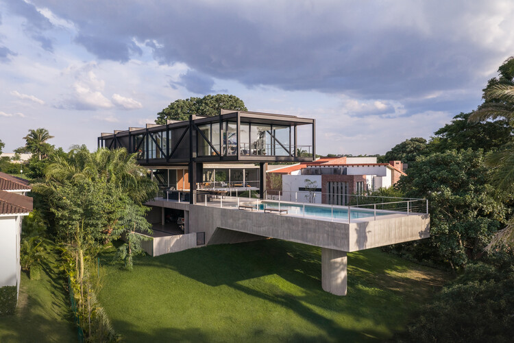Casa VB / Sommet - Imagen 4 de 35