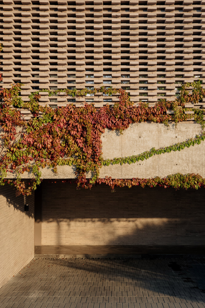 Gallery of Capuchinas House / LABarq - 11