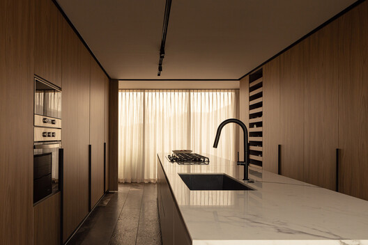 Capuchinas House / LABarq - Interior Photography, Kitchen, Wood, Countertop