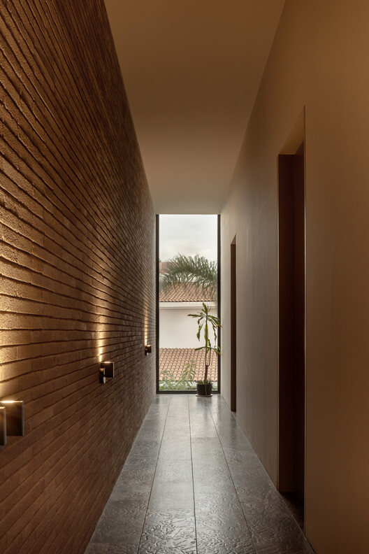 Capuchinas House / LABarq - Image 14 of 27