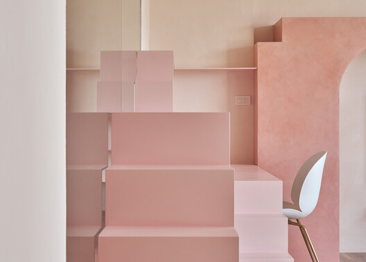 Beyond Circulation: Stair Solutions for Small-Footprint Living in Asia Beyond Circulation: Stair Solutions for Small-Footprint Living in Asia - Image 15 of 16