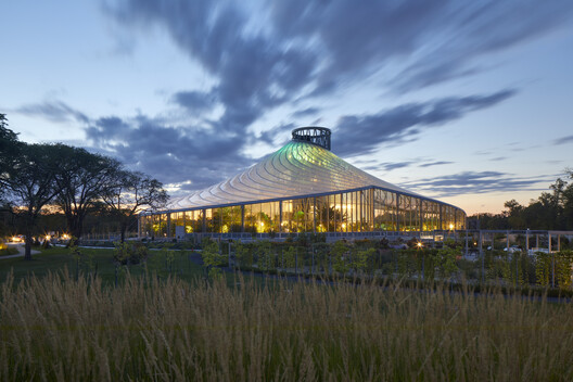 The Leaf at Assiniboine Park / KPMB Architects + Architecture49 - Image 5 of 12