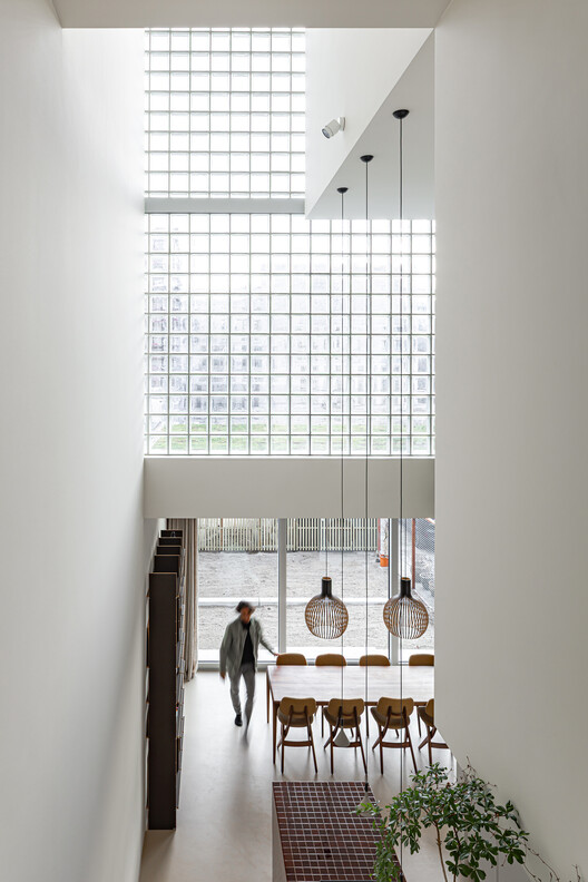 Light House / Studioninedots Light House / Studioninedots - Interior Photography, Glass