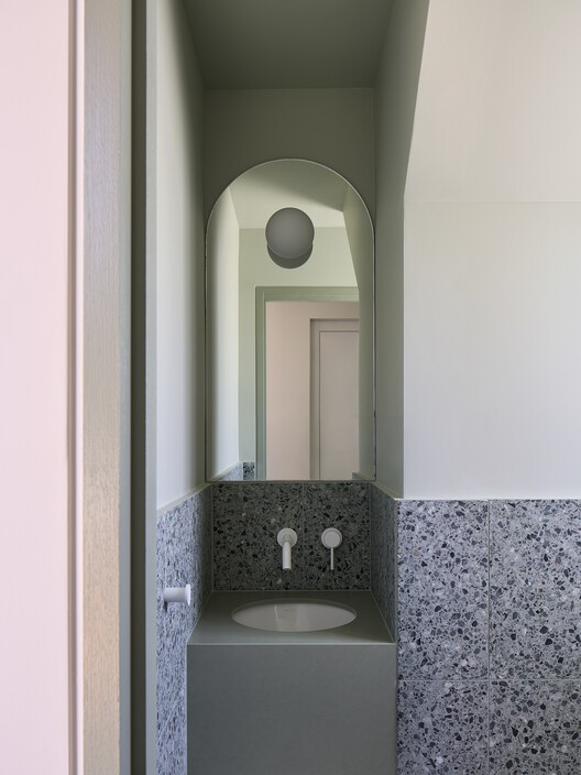 Treehouse / Das Studio - Image 5 of 16