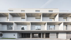 Edifício Habitacional na Circunvalação  / Caiano Morgado Arquitectos Associados