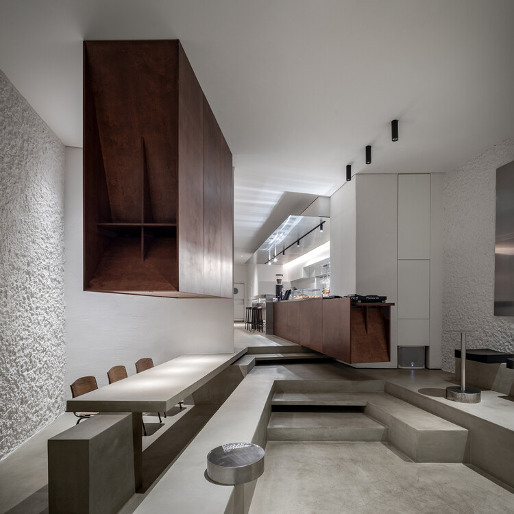 HOOD Café / Ponomarenko Volodymyr - Coffee Shop