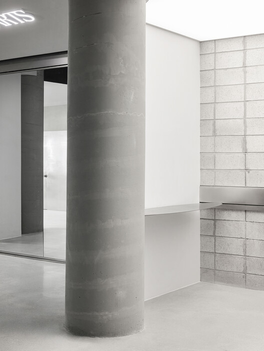 SEOUL FRAME by HE:ARTS / RVMN - Image 7 of 21