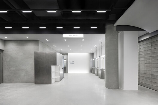 SEOUL FRAME by HE:ARTS / RVMN - Image 1 of 21