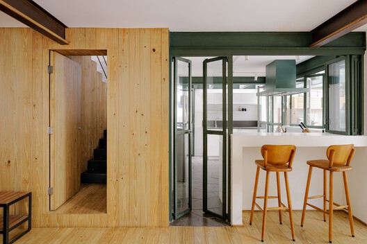 RAL House / kikacamasmie+arq RAL House / kikacamasmie+arq - Interior Photography, Wood, Lighting, Door, Glass, Chair, Beam
