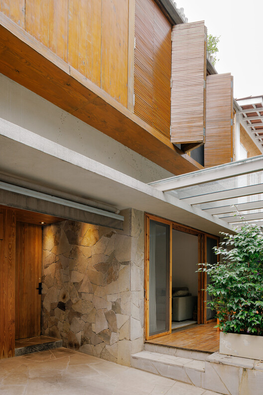 Casa RAL / kikacamasmie+arq - fotografía de interiores, madera, balcones
