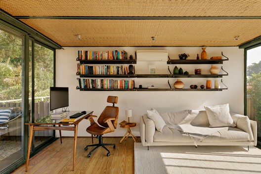 RAL House / kikacamasmie+arq RAL House / kikacamasmie+arq - Interior Photography, Living Room, Wood, Table, Chair