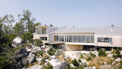 东河公寓 / Omar Gandhi Architects