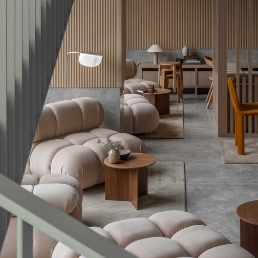 Kaye Residences / Grzywinski+Pons - Interior Photography, Living Room, Wood, Chair, Bed