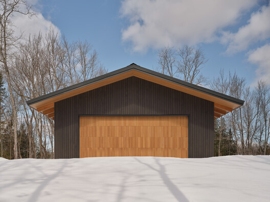 Cardwell Clubhouse / Dubbeldam Architecture + Design - Image 2 of 16