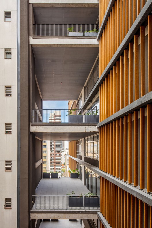 Edifício Capote 210 / Andrade Morettin Arquitetos Associados - Imagem 12 de 31