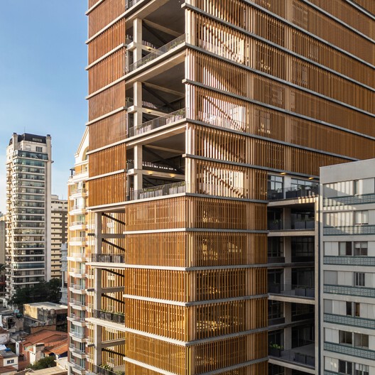 Edifício Capote 210 / Andrade Morettin Arquitetos Associados - Fotografia de Exterior, Vidro, Balcão