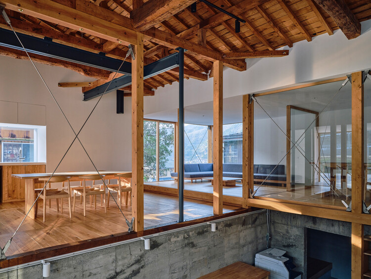 神冈工作室 / Kraft Architects  - 室内图, 木头, 梁