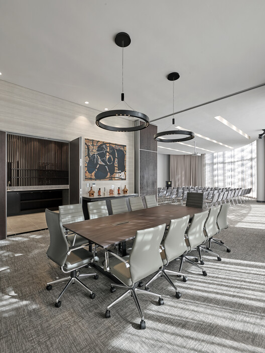 Ivory Coast Embassy / GLH Architects Ivory Coast Embassy / GLH Architects - Interior Photography, Kitchen, Chair, Table, Lighting, Glass