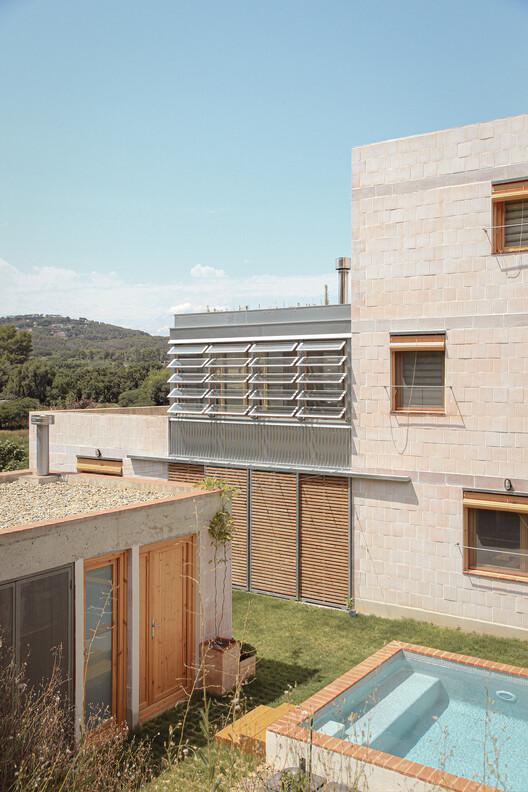 House in Cervelló / arqbag House in Cervelló / arqbag - Exterior Photography, Balcony