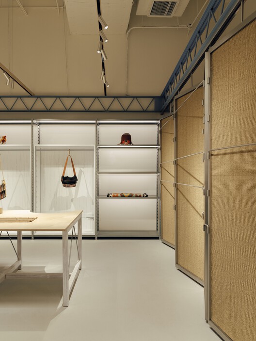 OnLand Shanghai / amass - Interior Photography