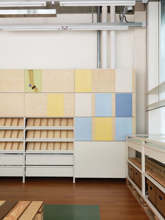 Senpop / amass - Interior Photography, Shelving