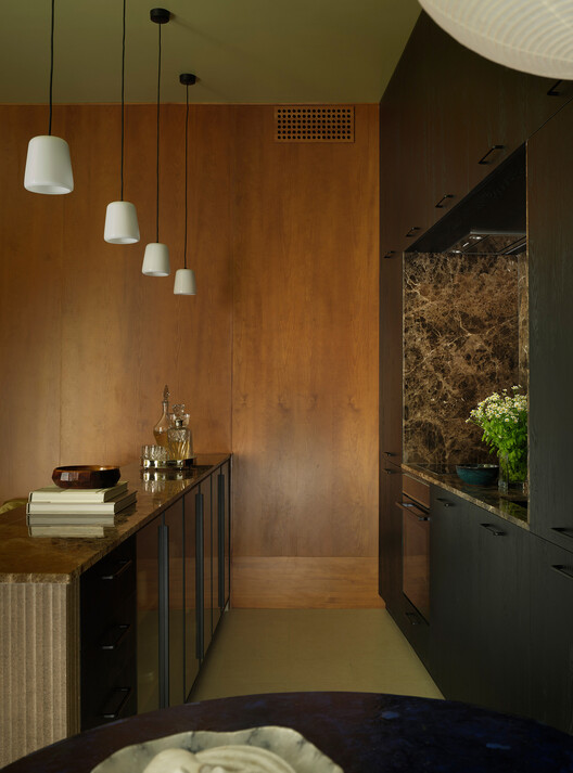 House in Penumbra / Teleno Studio - Interior Photography, Kitchen, Wood, Lighting, Countertop