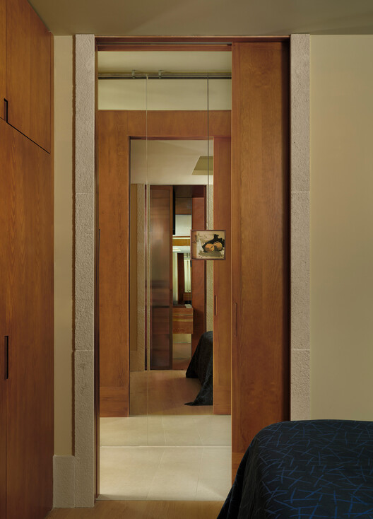 House in Penumbra / Teleno Studio - Image 9 of 12