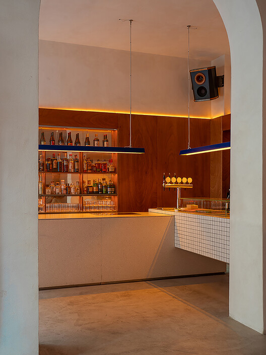 Frissón Cultural Space / On Form Studio - Interior Photography, Kitchen, Lighting