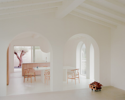 Casa GA / Archiplanstudio - Interior Photography, Wood, Arch, Chair