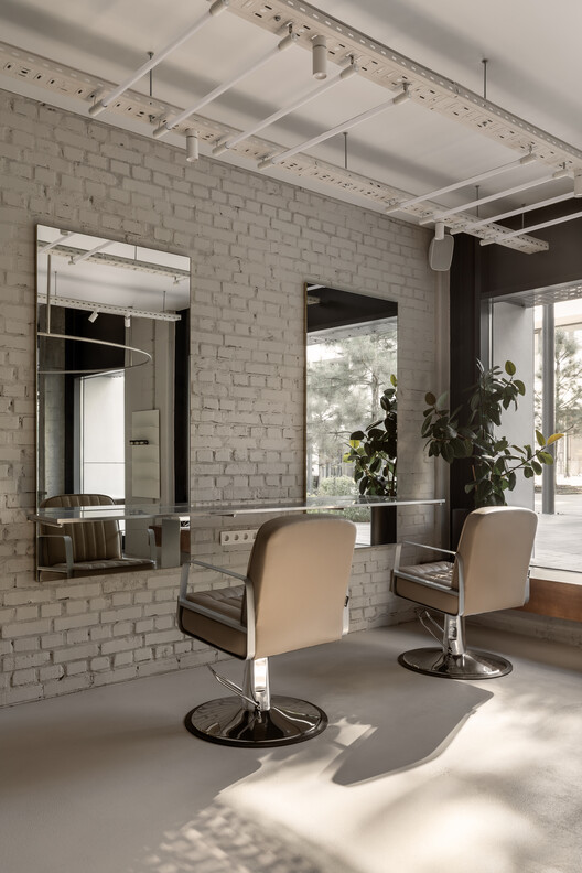 The Extension Atelier / MAVA design - Interior Photography, Living Room, Chair