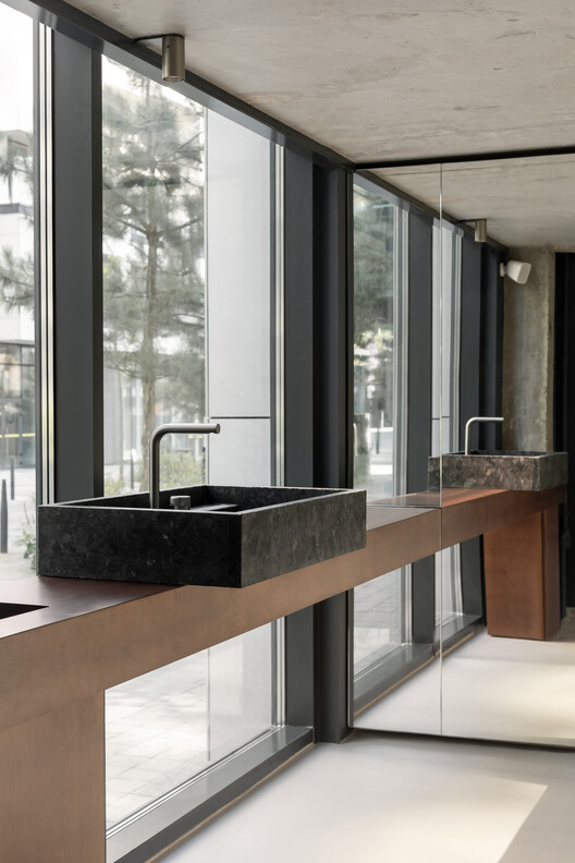 The Extension Atelier / MAVA design - Interior Photography, Bathroom, Sink, Bathtub