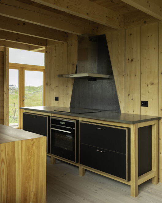 The Prairie House / Hoem + Folstad Arkitekter - Interior Photography, Kitchen, Wood, Countertop