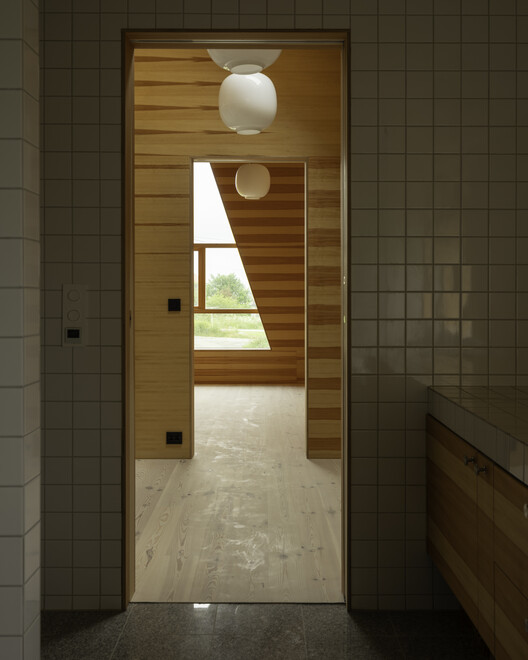The Prairie House / Hoem + Folstad Arkitekter - Interior Photography, Bathroom, Wood