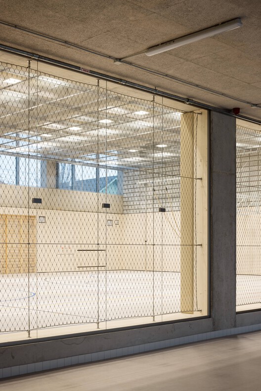 Extension of a Primary School - New School Pavilion and Multipurpose Hall / Bakyta architekti - Interior Photography