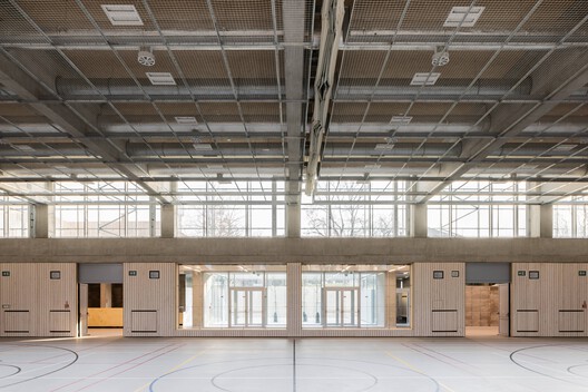 Extension of a Primary School - New School Pavilion and Multipurpose Hall / Bakyta architekti - Interior Photography, Concrete