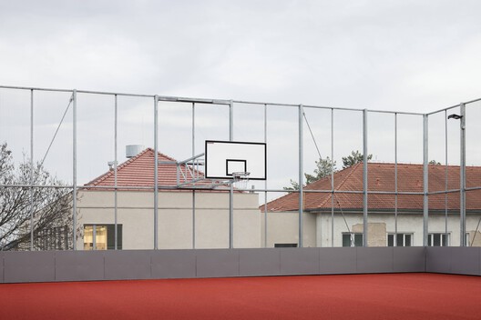 Extension of a Primary School - New School Pavilion and Multipurpose Hall / Bakyta architekti - Exterior Photography