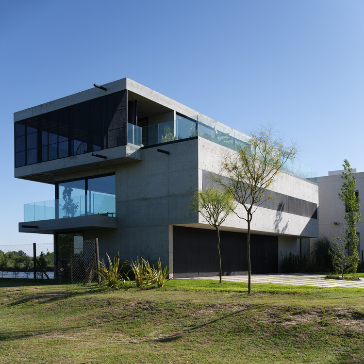 Casa Ferraro / Galera Estudio + Oficina Correa - Fotografía Exterior, Balcón