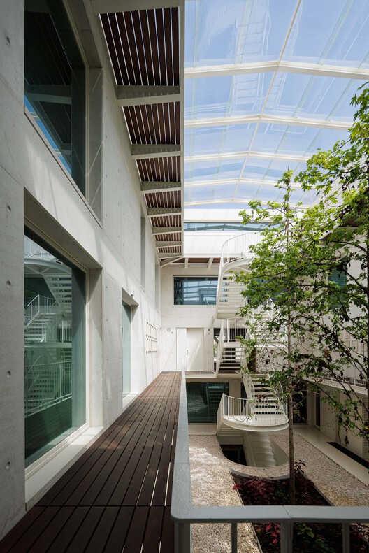 Farmers' Assembly / Lousinha Arquitectos - Interior Photography, Glass, Balcony