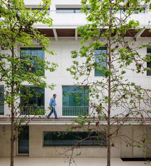 Farmers' Assembly / Lousinha Arquitectos - Exterior Photography, Balcony