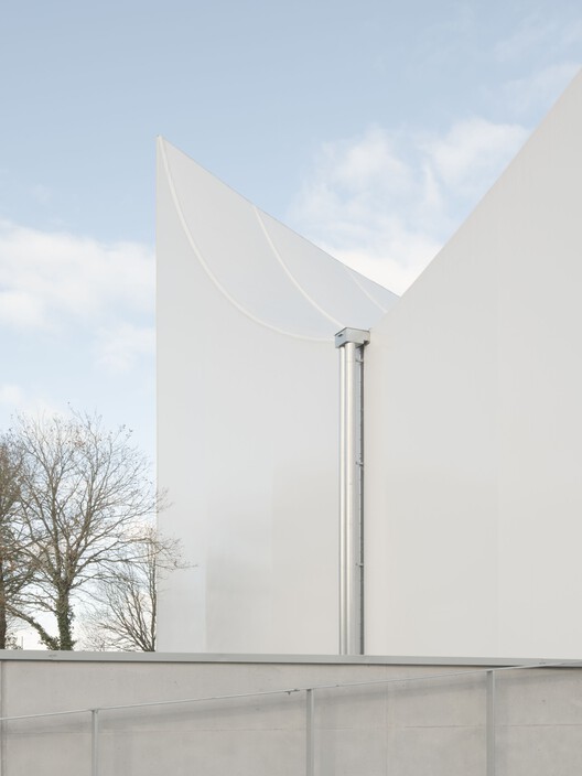 Josephine Baker Dance Hall / Onze04 Architecture - Image 15 of 41