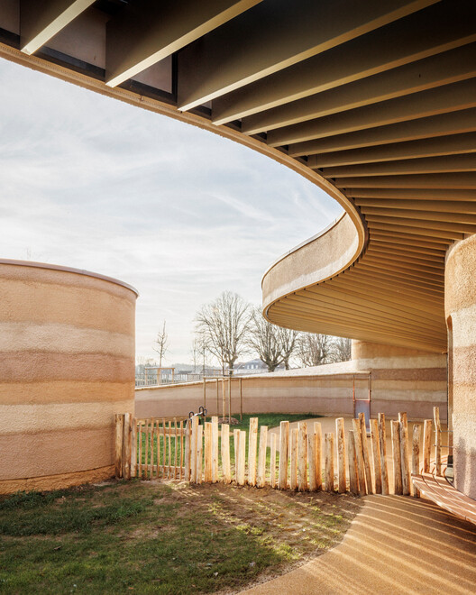 Intercommunal Daycare Center / Paul Le Quernec - Image 2 of 13