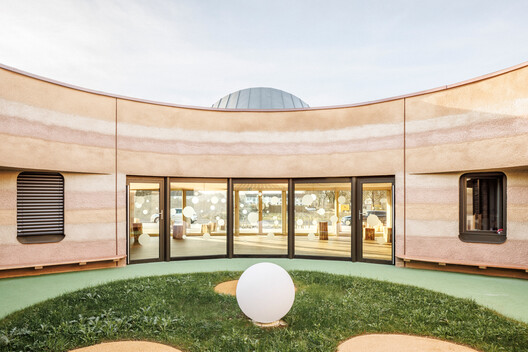 Intercommunal Daycare Center / Paul Le Quernec - Exterior Photography