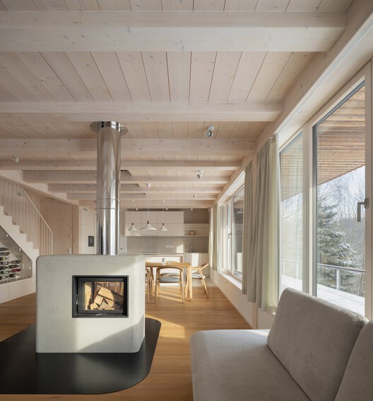 Cabin Above the Valley / System Recovery Architects - Interior Photography, Living Room, Wood, Beam
