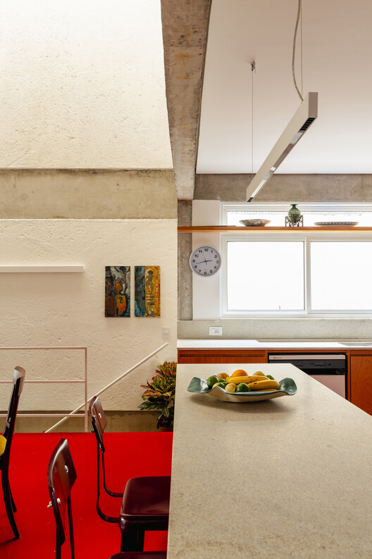 Residence in Sumaré / Trema Arquitetura + Gabriel Sepe - Interior Photography, Kitchen, Wood, Lighting, Countertop, Chair