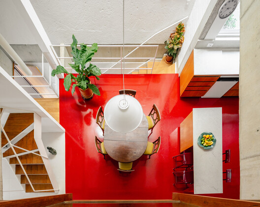 Residence in Sumaré / Trema Arquitetura + Gabriel Sepe - Interior Photography, Wood, Lighting, Stairs, Chair