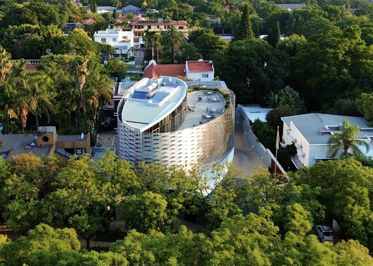 Ivory Coast Embassy / GLH Architects