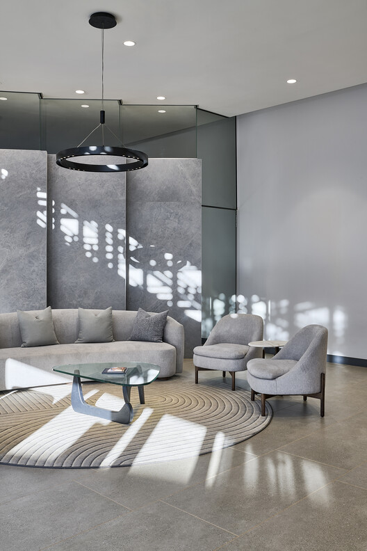 Ivory Coast Embassy / GLH Architects Ivory Coast Embassy / GLH Architects - Image 3 of 25