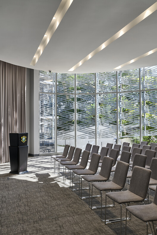 Ivory Coast Embassy / GLH Architects Ivory Coast Embassy / GLH Architects - Image 4 of 25