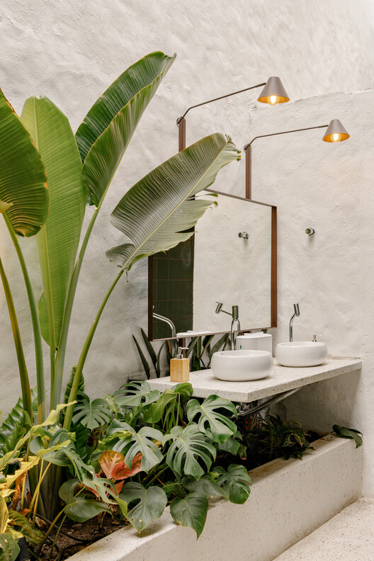 Salvi Café & Kitchen / Felipe Coimbra Salvi Café & Kitchen / Felipe Coimbra - Interior Photography, Bathroom
