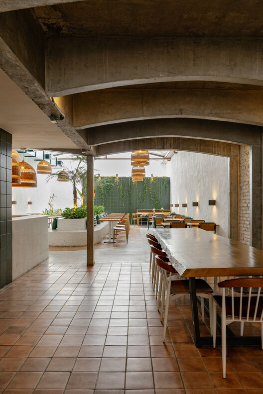 Salvi Café & Kitchen / Felipe Coimbra Salvi Café & Kitchen / Felipe Coimbra - Interior Photography, Wood, Chair, Beam